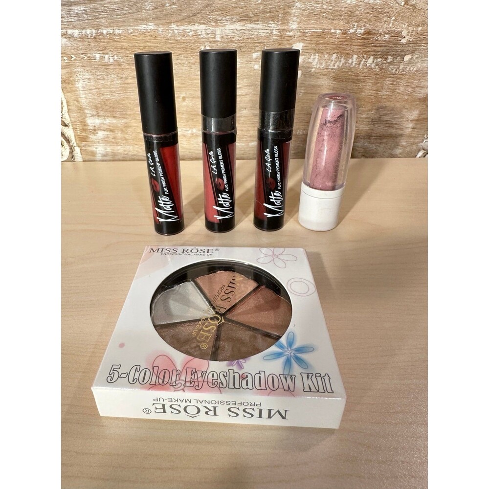 Cosmetics‎ Bundle 5 piece Lipgloss Eyeshadow